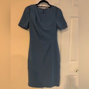 Elie Tahari Wedgwood blue short sleeve dress